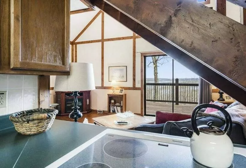 Skipjack Cottage Branson