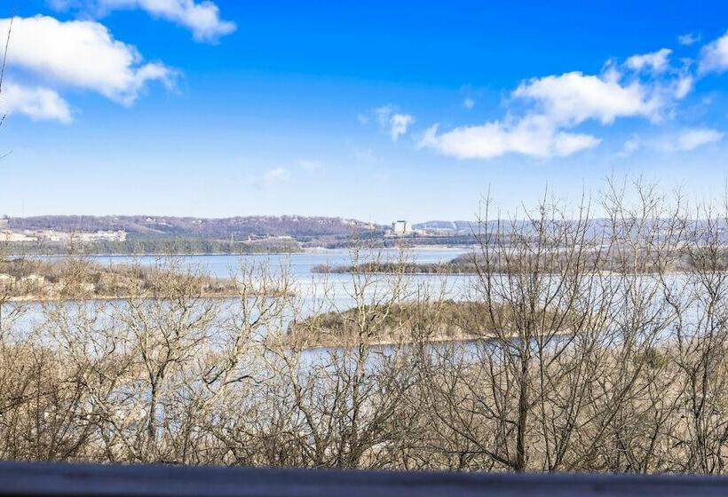 Skipjack Cottage Branson