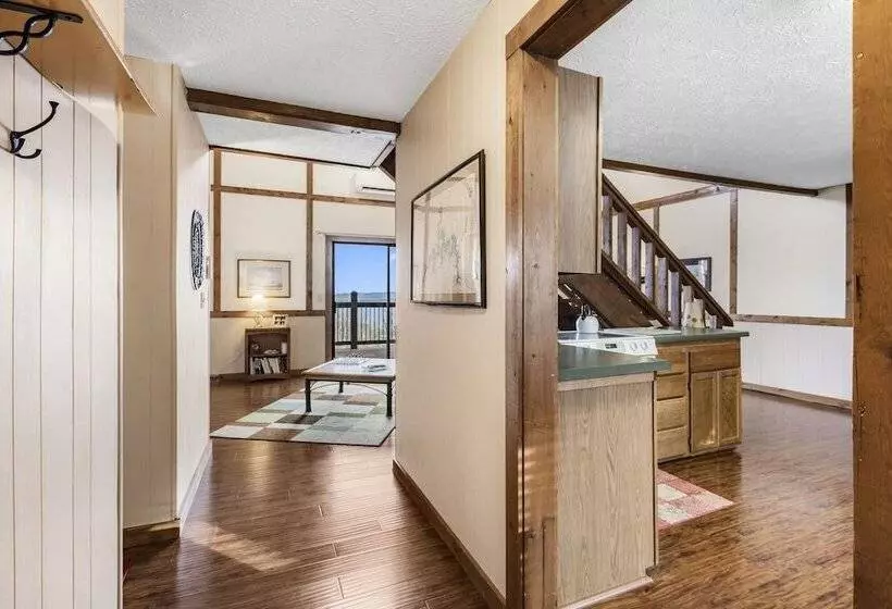 Skipjack Cottage Branson