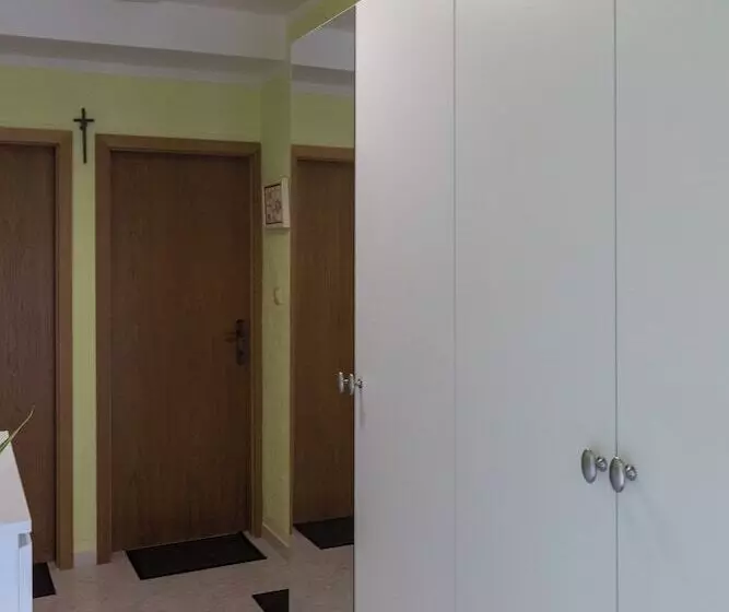 Retkeilymaja Rooms Tupina By Paulina