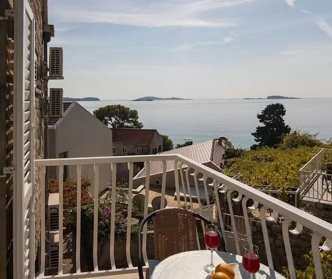 Retkeilymaja Rooms Tupina By Paulina