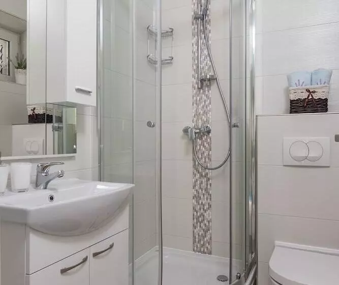 Retkeilymaja Rooms Tupina By Paulina