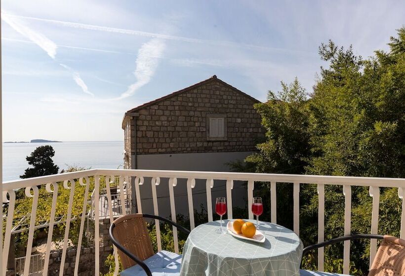 הוסטל Rooms Tupina By Paulina