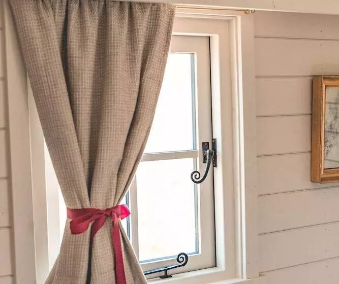 Dog Friendly Shepherd S Hut, Perfect For Couples