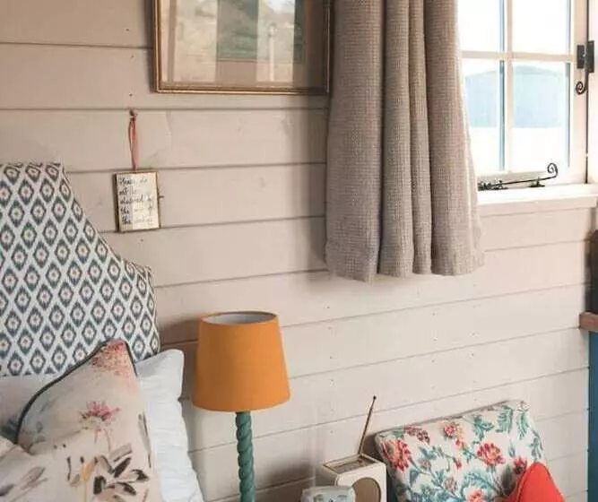 Dog Friendly Shepherd S Hut, Perfect For Couples