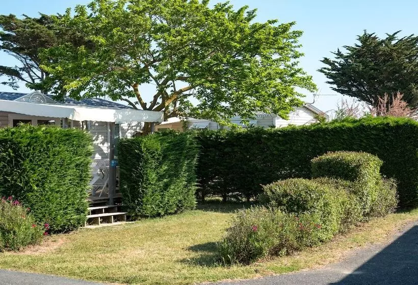 Hotelli Camping Les Pérouses