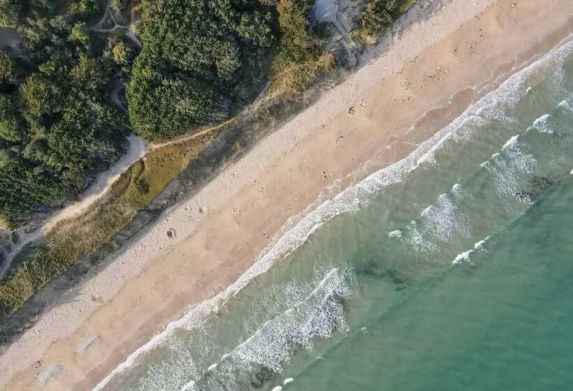 Hotelli Camping Les Pérouses