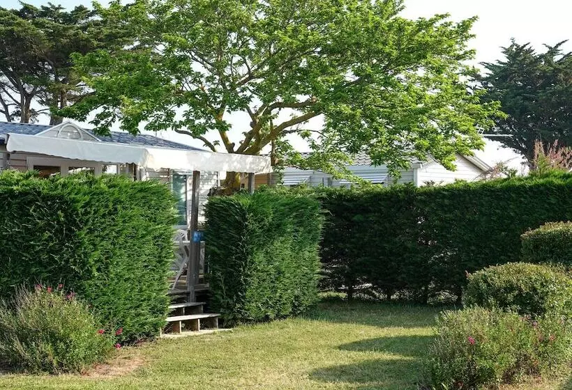 Hotelli Camping Les Pérouses