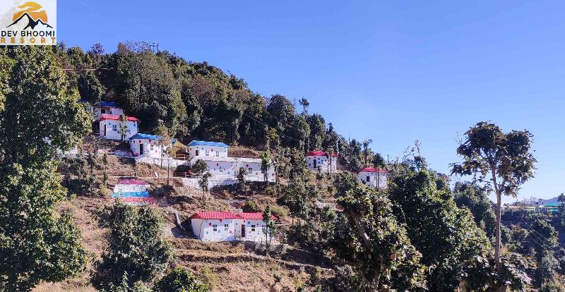 Hotelli Dev Bhoomi Camping Resort Kanatal