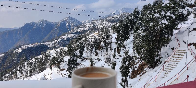 Hotelli Dev Bhoomi Camping Resort Kanatal