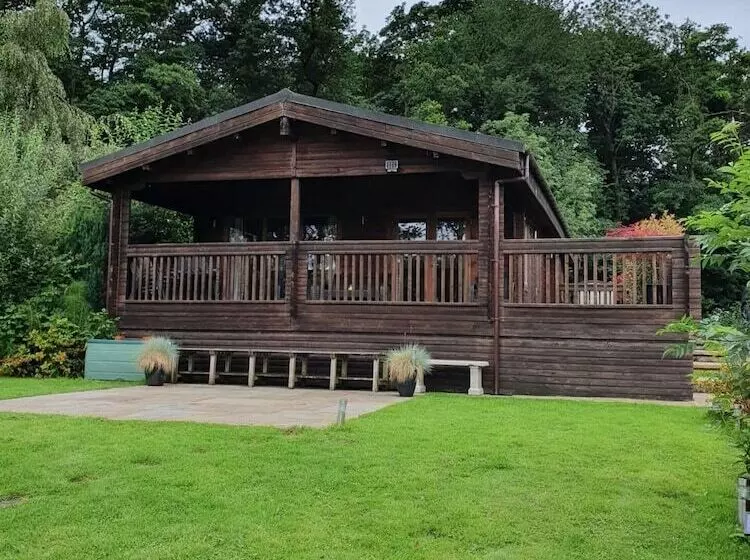 ホテル Immaculate 2 Bed Lodge Next To Lake