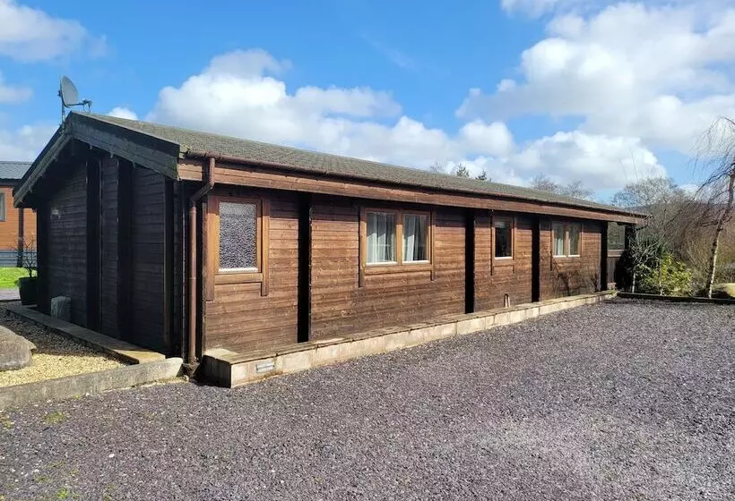 ホテル Immaculate 2 Bed Lodge Next To Lake