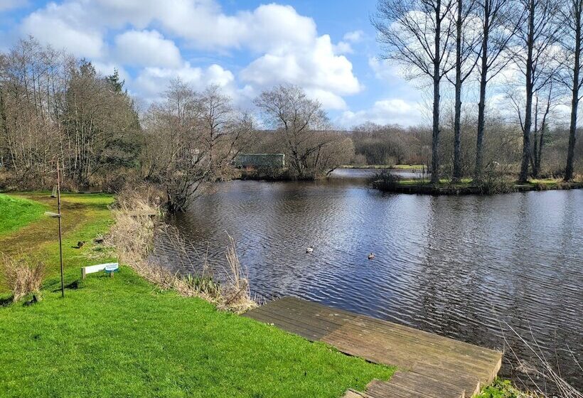 호텔 Immaculate 2 Bed Lodge Next To Lake