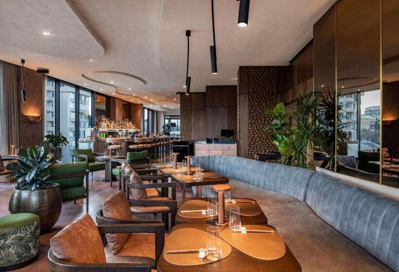 호텔 Swissôtel Tbilisi