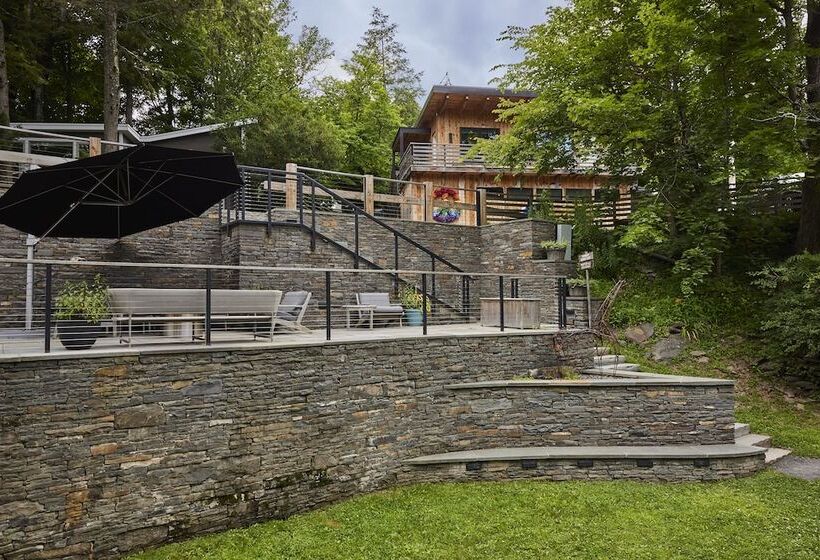 Отель Woodstock Way