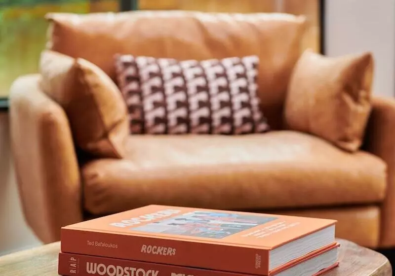 Hotelli Woodstock Way