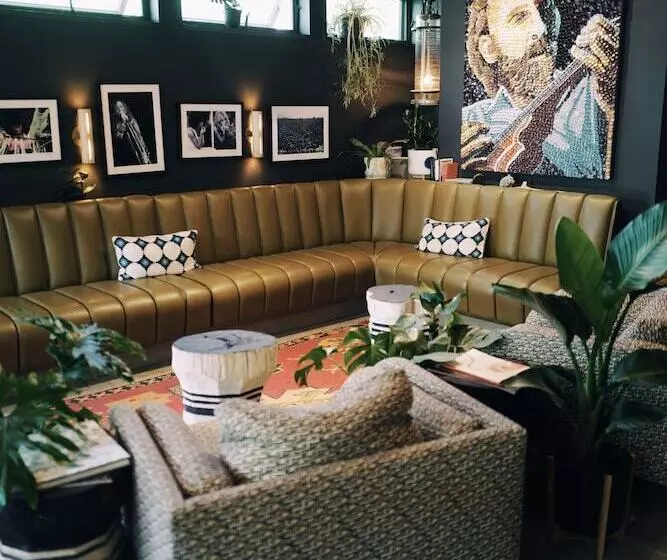 Hotelli Woodstock Way