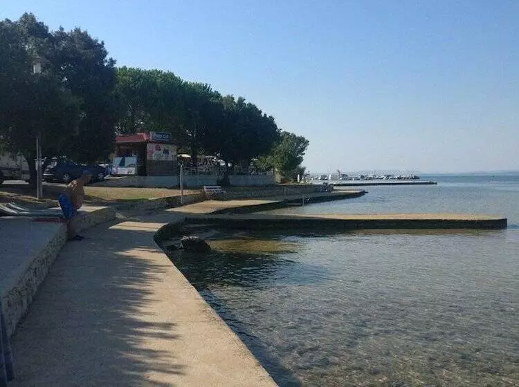 Majatalo Apartments Topić