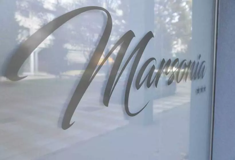 Majatalo Room Marsonia