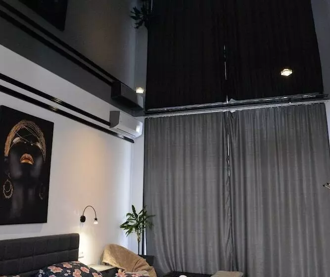 Majatalo Room Marsonia