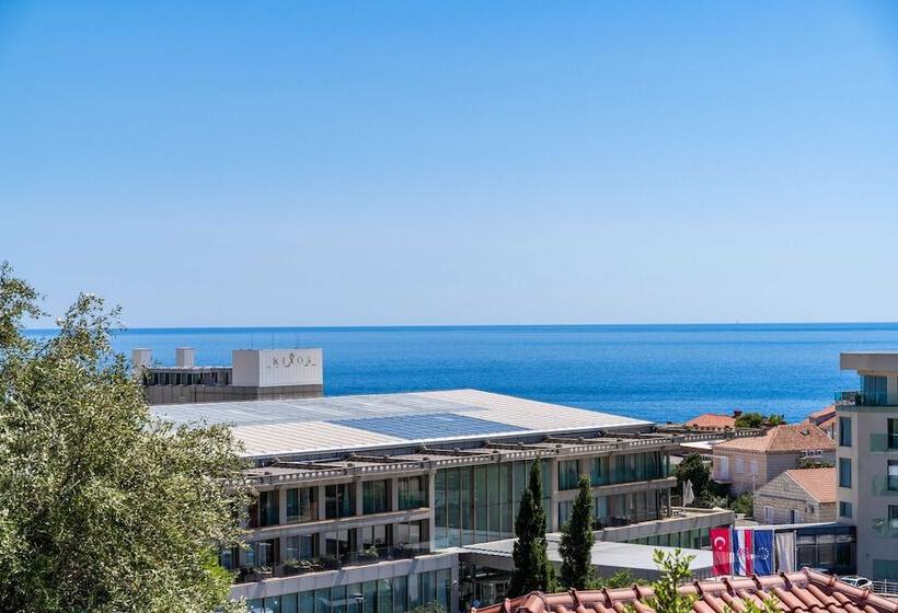 פנסיון Rooms Nina