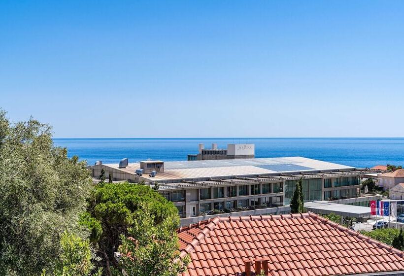 פנסיון Rooms Nina