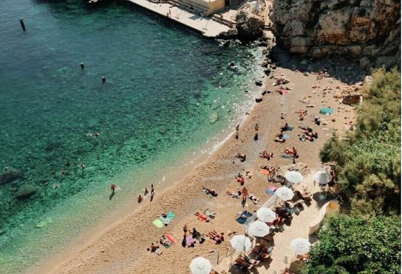 פנסיון Rooms Nina