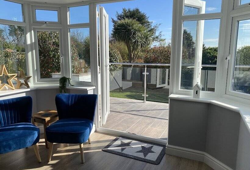 إقامة Willows Worthing 4 Bed With Ev Charger & Sea Views
