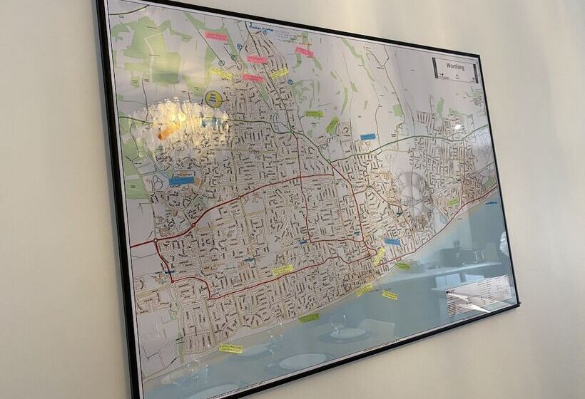 إقامة Willows Worthing 4 Bed With Ev Charger & Sea Views