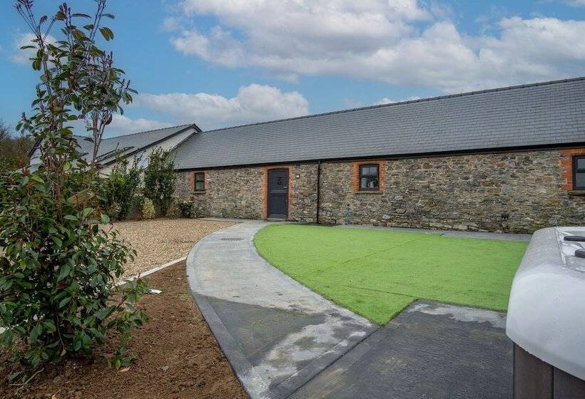 The Barn At Kiln Park   2 Bed Cottage   Narberth