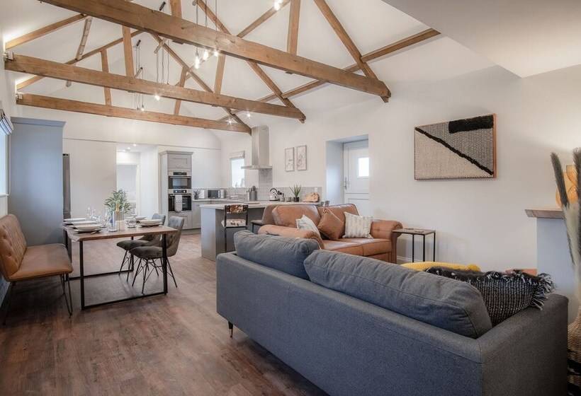 The Barn At Kiln Park 2 Bed Cottage Narberth