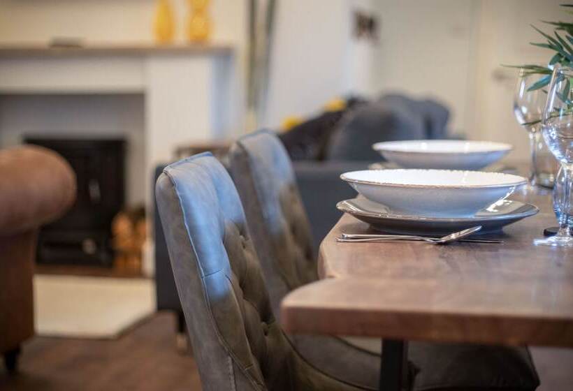 The Barn At Kiln Park 2 Bed Cottage Narberth