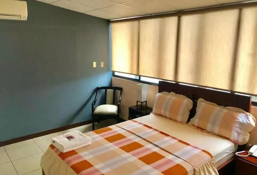 Aamiaismajoitus (B&B) Villa Garza Inn