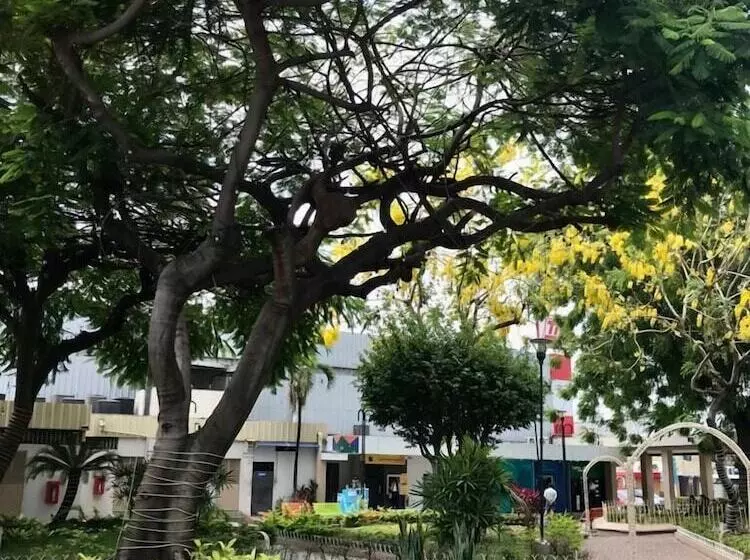 Aamiaismajoitus (B&B) Villa Garza Inn