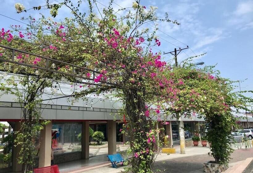 مبيت وإفطار Villa Garza Inn