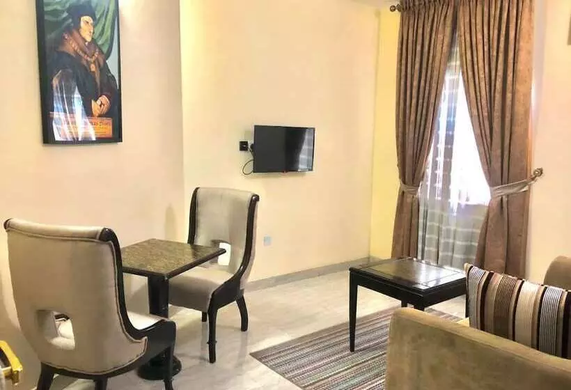 Forever Hotels And Suites