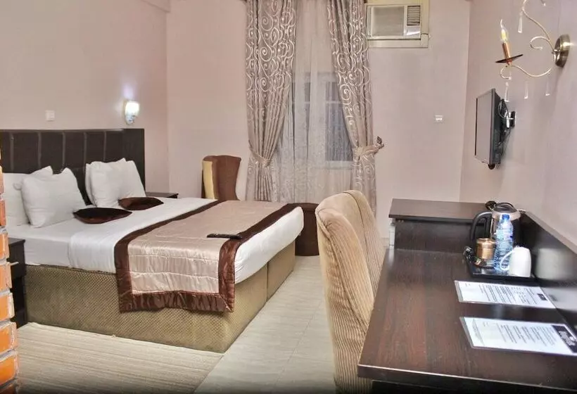 Forever Hotels And Suites