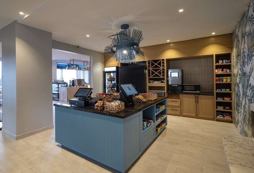 هتل Hilton Garden Inn San Juan Condado