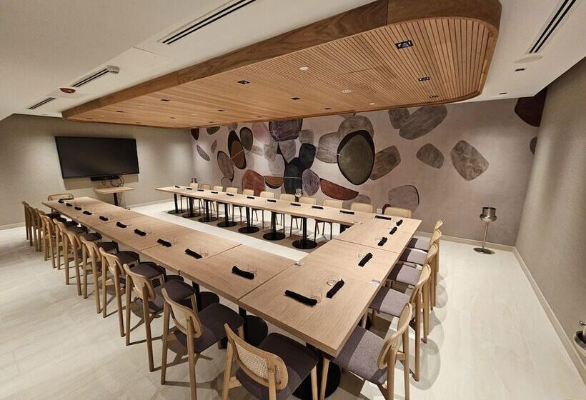 هتل Hilton Garden Inn San Juan Condado