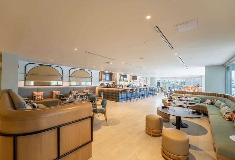 هتل Hilton Garden Inn San Juan Condado