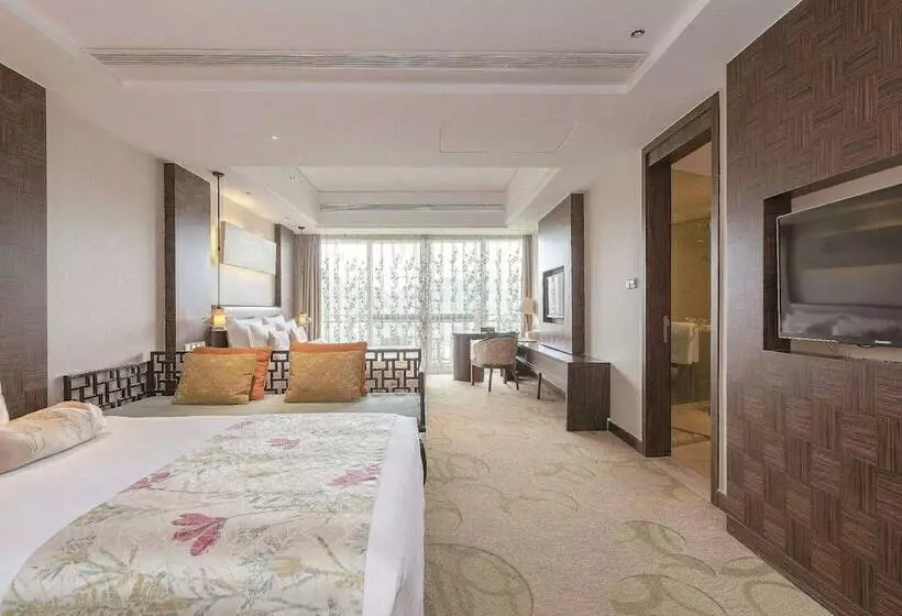 ホテル Howard Johnson By Wyndham Dongqian Lake Plaza Ningbo