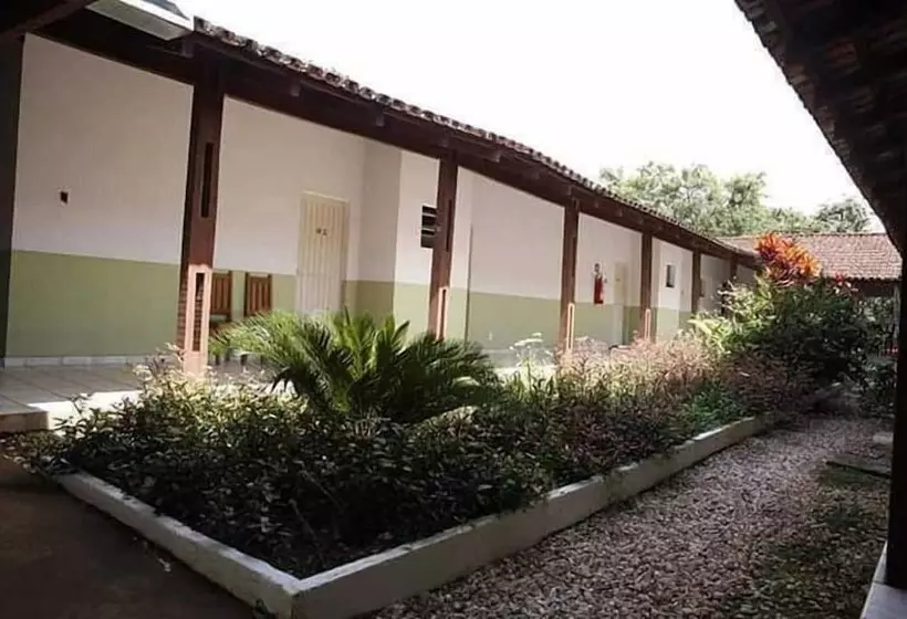 ホテル Pousada Meribá