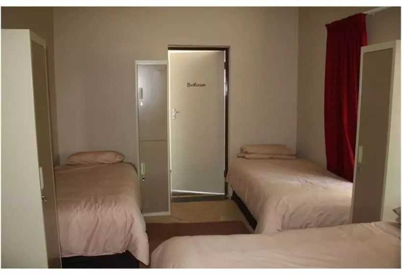 ペンション Room In Guest Room   Cosy Farmhouse For 4 Persons