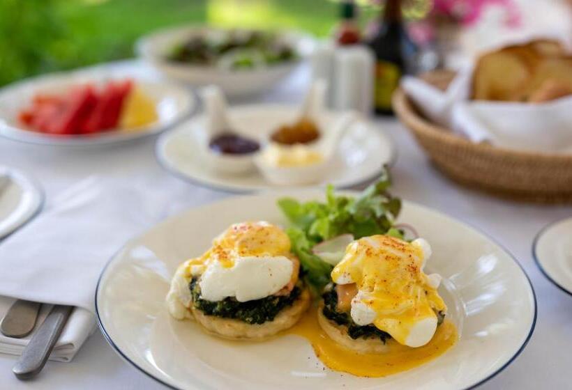 Charras Bhawan Hotel And Residences