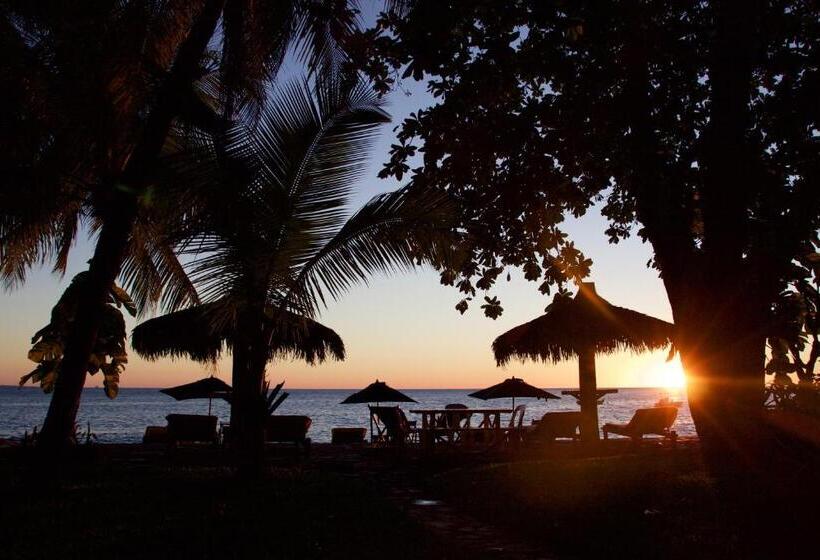 هتل Gerard Et Francine