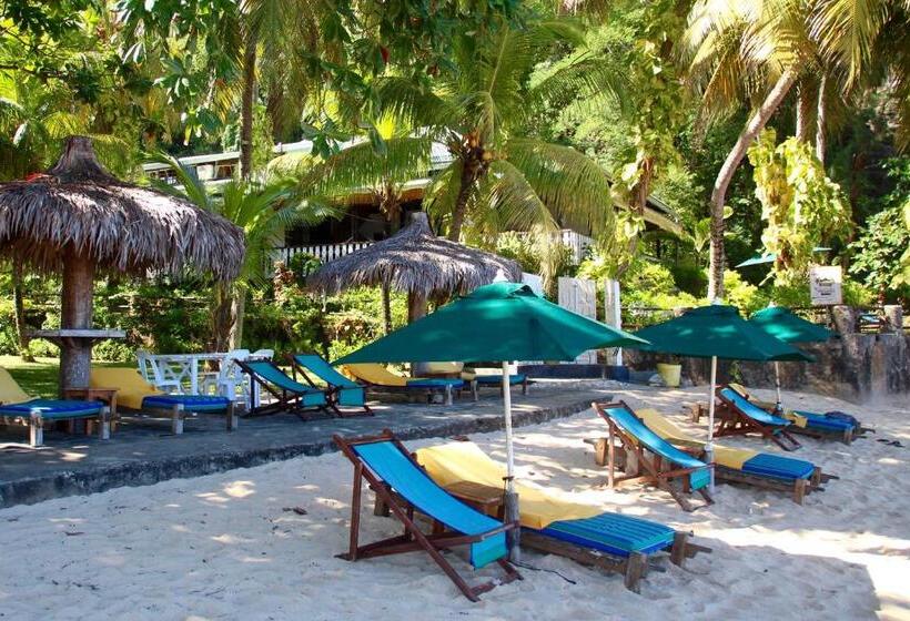 هتل Gerard Et Francine