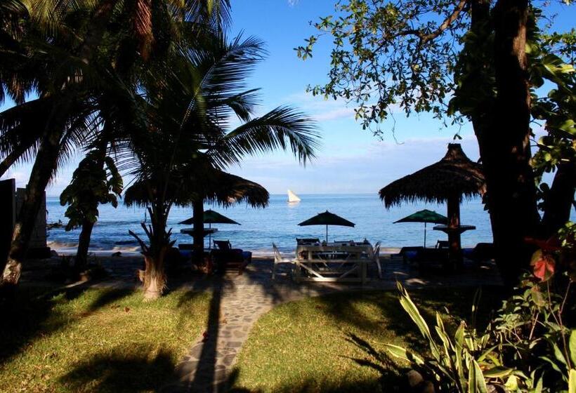 هتل Gerard Et Francine