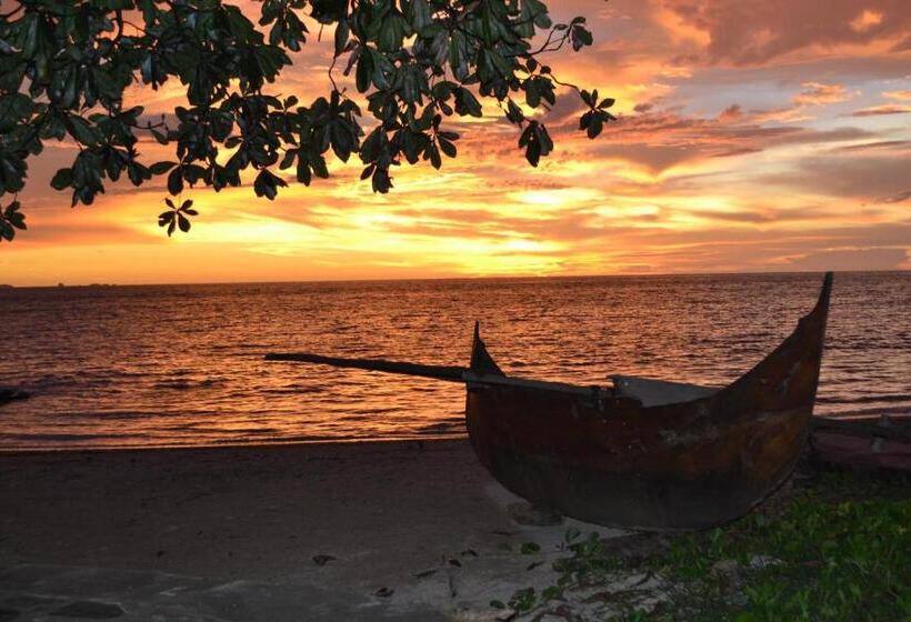 هتل Gerard Et Francine