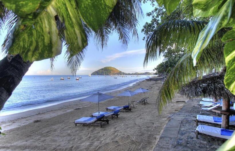 هتل Gerard Et Francine