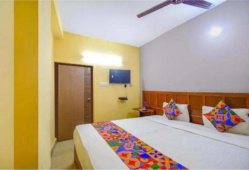 هتل Goroomgo Ray Home Stay Puri